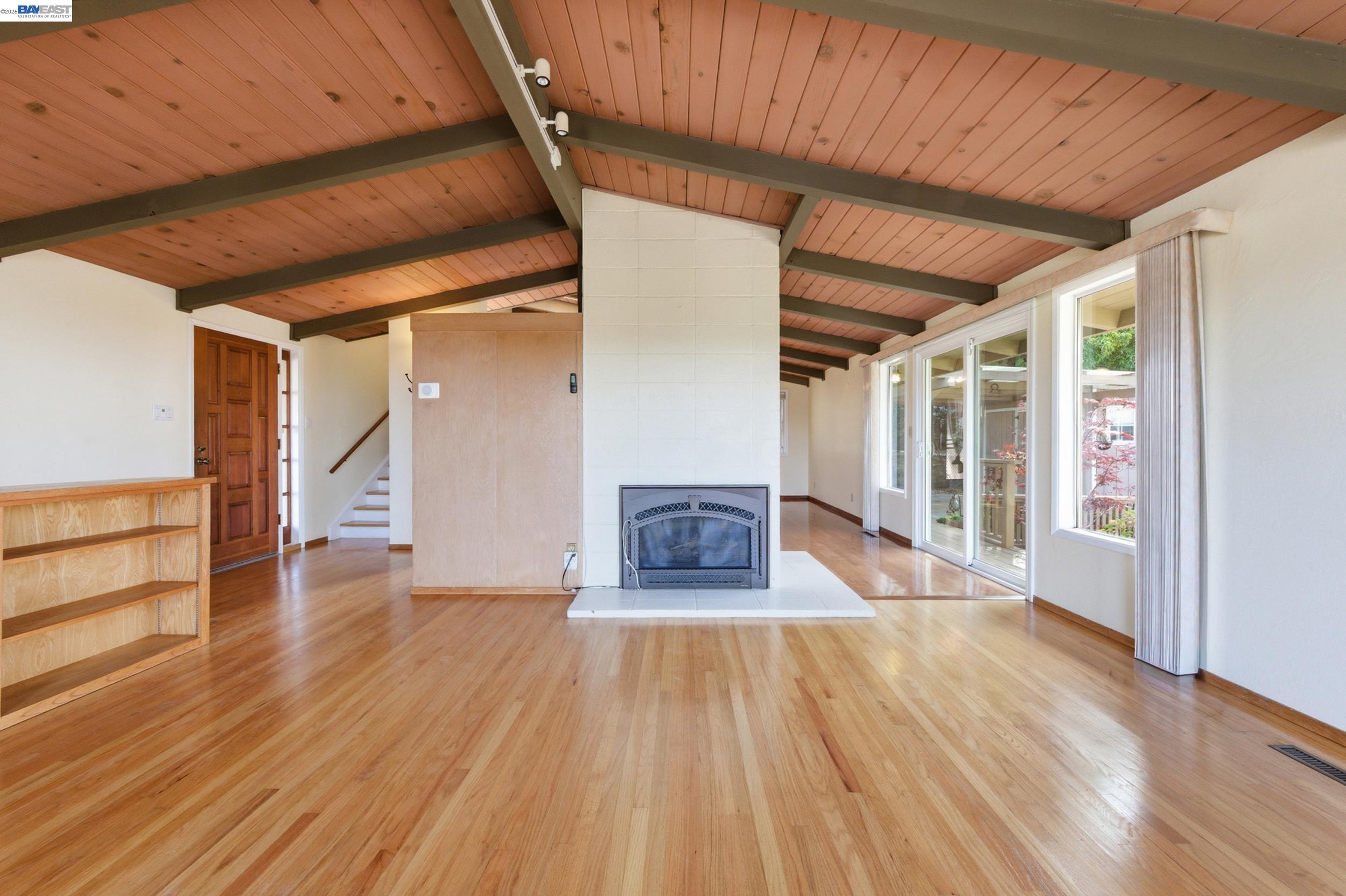 18602 Center Street Castro Valley, CA 94546 - Photo 8 of 50