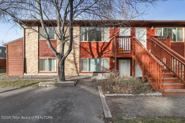 $695,000 | 935 Smith Lane, Unit C, Jackson, WY 83001