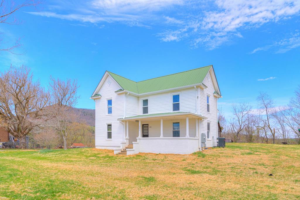 3090 Greenbriar Road Draper, VA 24324 - Photo 1 of 56 Gallery Image 1