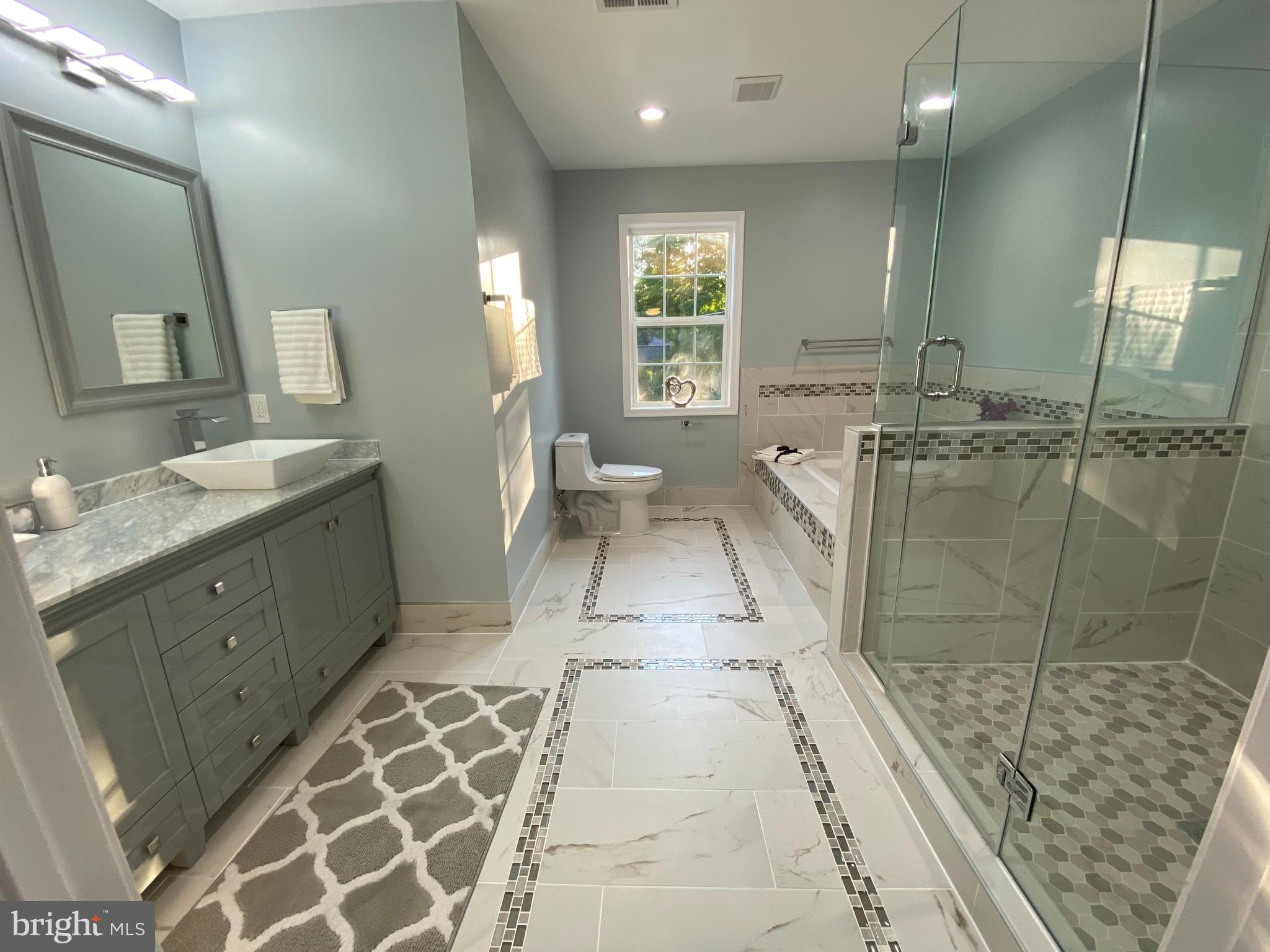 10105 Greeley Avenue Silver Spring, MD 20902 - Photo 23 of 44 Master Bath