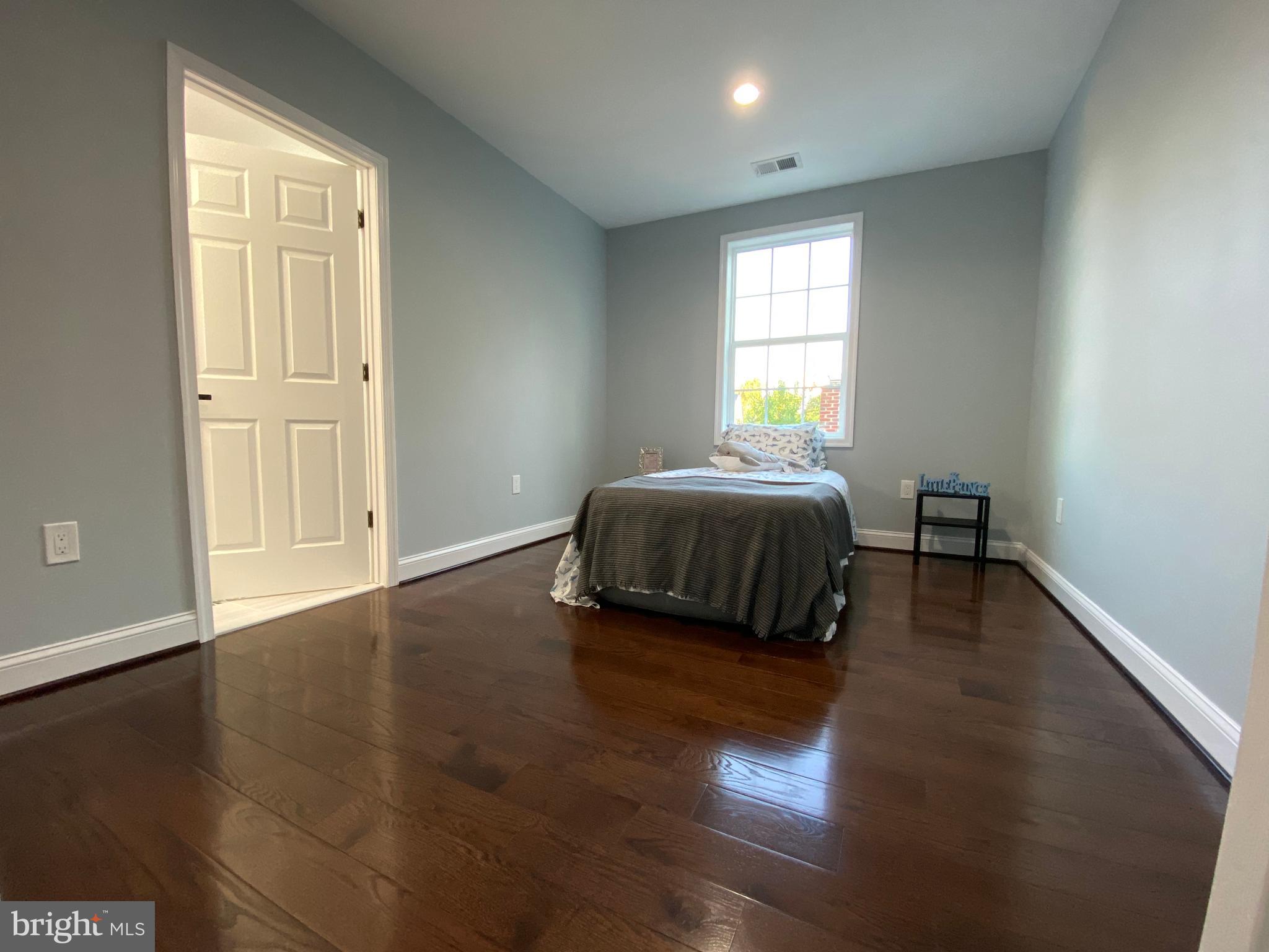 10105 Greeley Avenue Silver Spring, MD 20902 - Photo 32 of 44 Bedroom 3