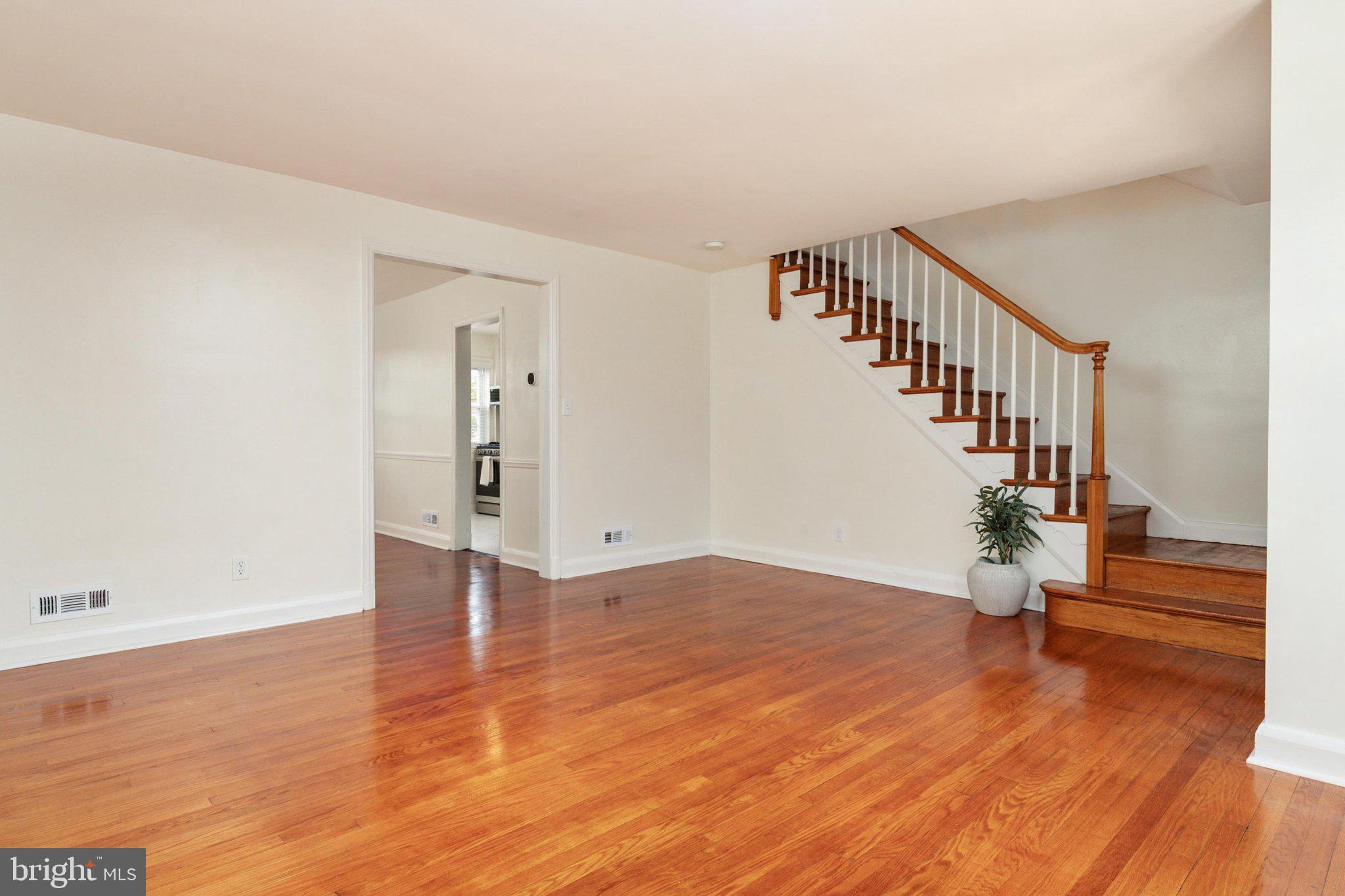 1521 Kennewick Road Baltimore, MD 21218 - Photo 8 of 31