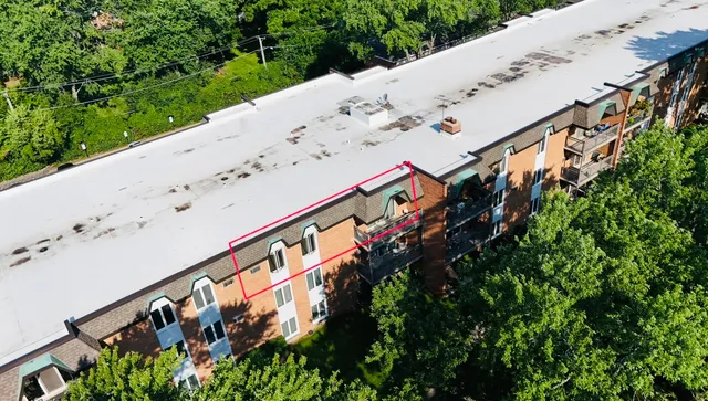 $204,999 | 4250 Saratoga Avenue, Unit L305, Downers Grove, IL 60515