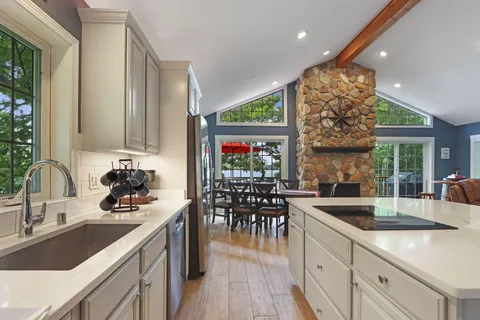 $1,649,000 | W5510 Westshore Drive, La Grange, WI 53121
