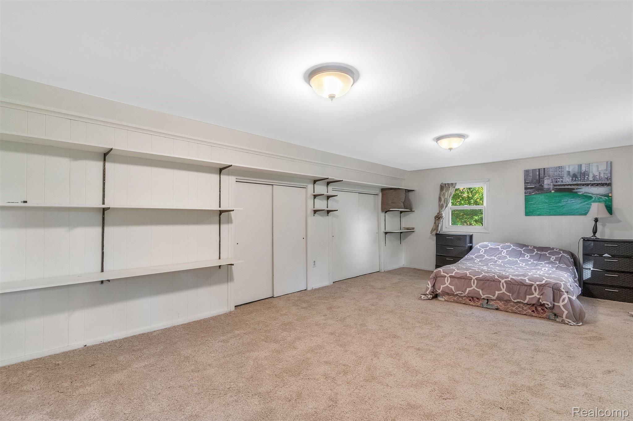 609 West Silver Lake Road Fenton, MI 48430 - Photo 22 of 37 30-609-w-Silver-lake-rd-WindowStill.jpg