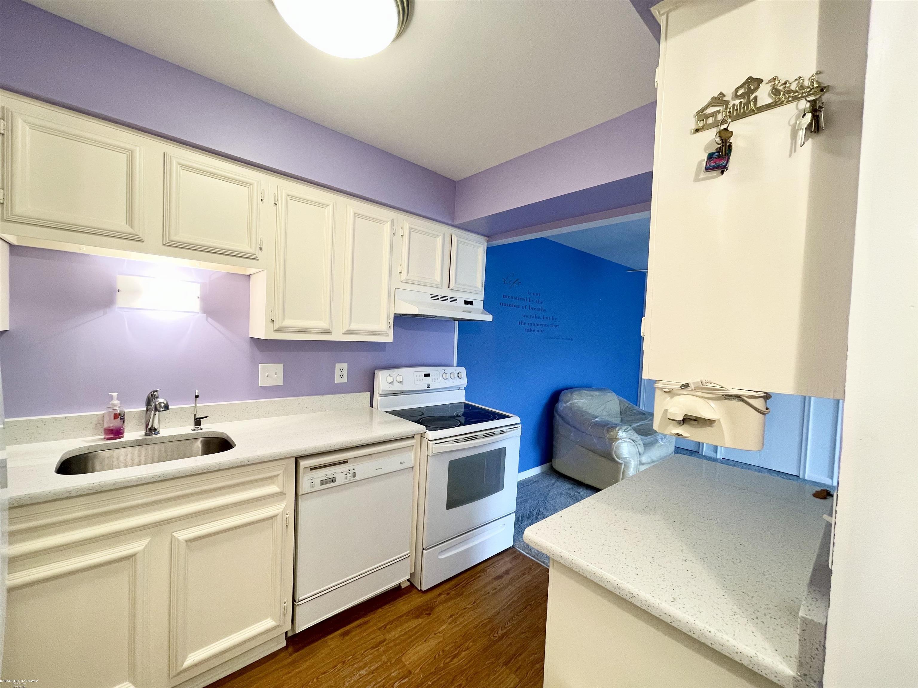 54749 Shelby Road, Unit 65 / 4 Utica, MI 48316 - Photo 10 of 28