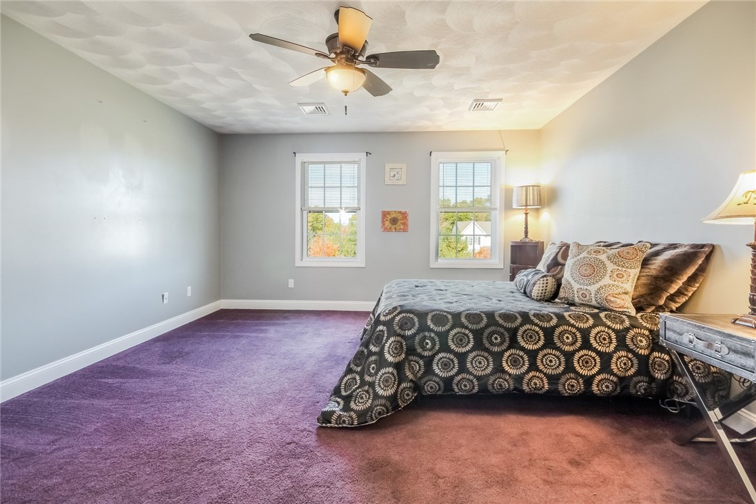 33 Fieldstone Way Westerly, RI 02891 - Photo 16 of 25