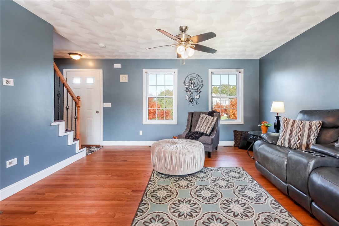 33 Fieldstone Way Westerly, RI 02891 - Photo 5 of 25 Hardwoods throughout downstairs.
