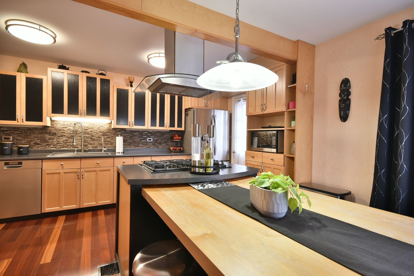 632 Merle Lane Wheeling, IL 60090 - Photo 11 of 46