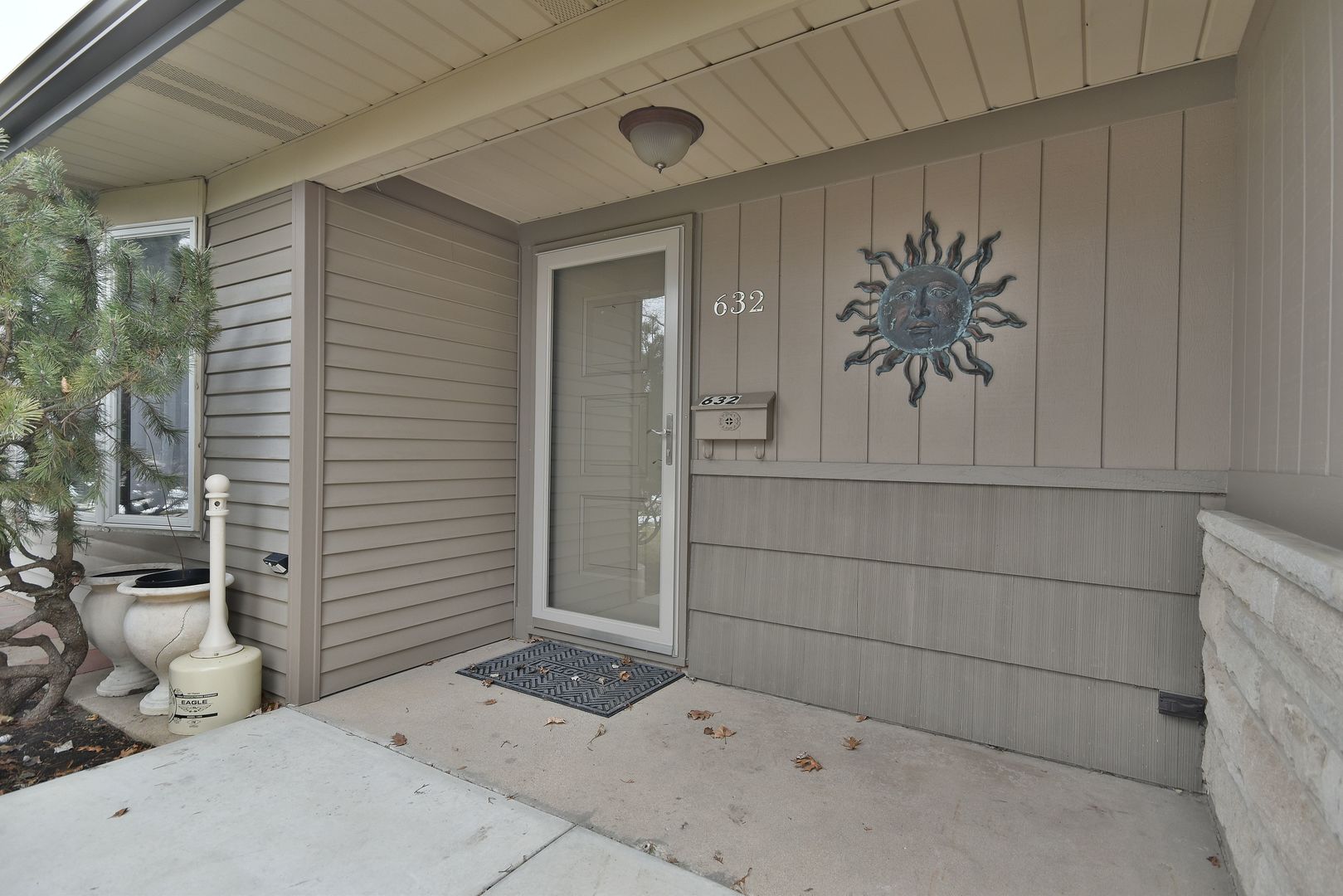 632 Merle Lane Wheeling, IL 60090 - Photo 3 of 46