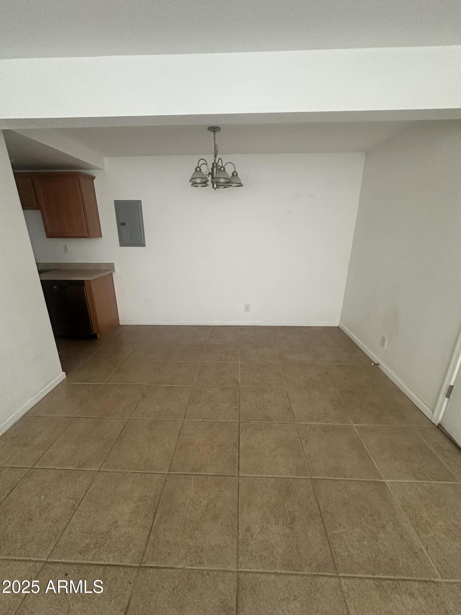 424 West Brown Road, Unit 122 Mesa, AZ 85201 - Photo 3 of 11 a view of an empty room