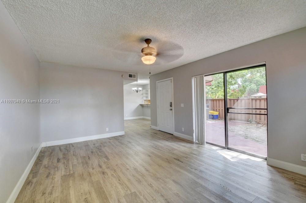 8153 Severn Drive, Unit D Boca Raton, FL 33433 - Photo 8 of 34 Gallery Image 8