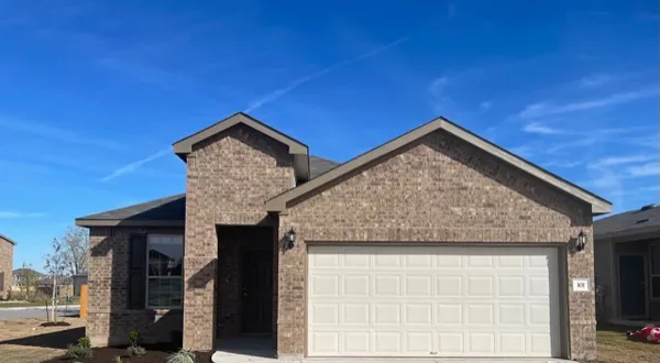 $1,900 | 101 Kildeer Pass, Jarrell, TX 76537