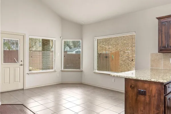 $2,200 | 6669 Friendsway Drive, Fort Worth, TX 76137