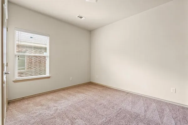 $2,200 | 6669 Friendsway Drive, Fort Worth, TX 76137