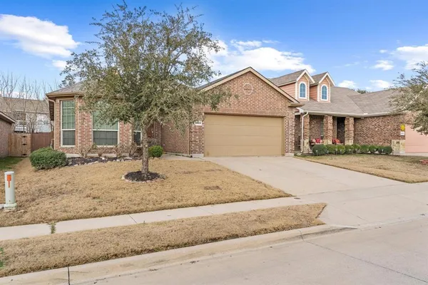 $2,200 | 6669 Friendsway Drive, Fort Worth, TX 76137