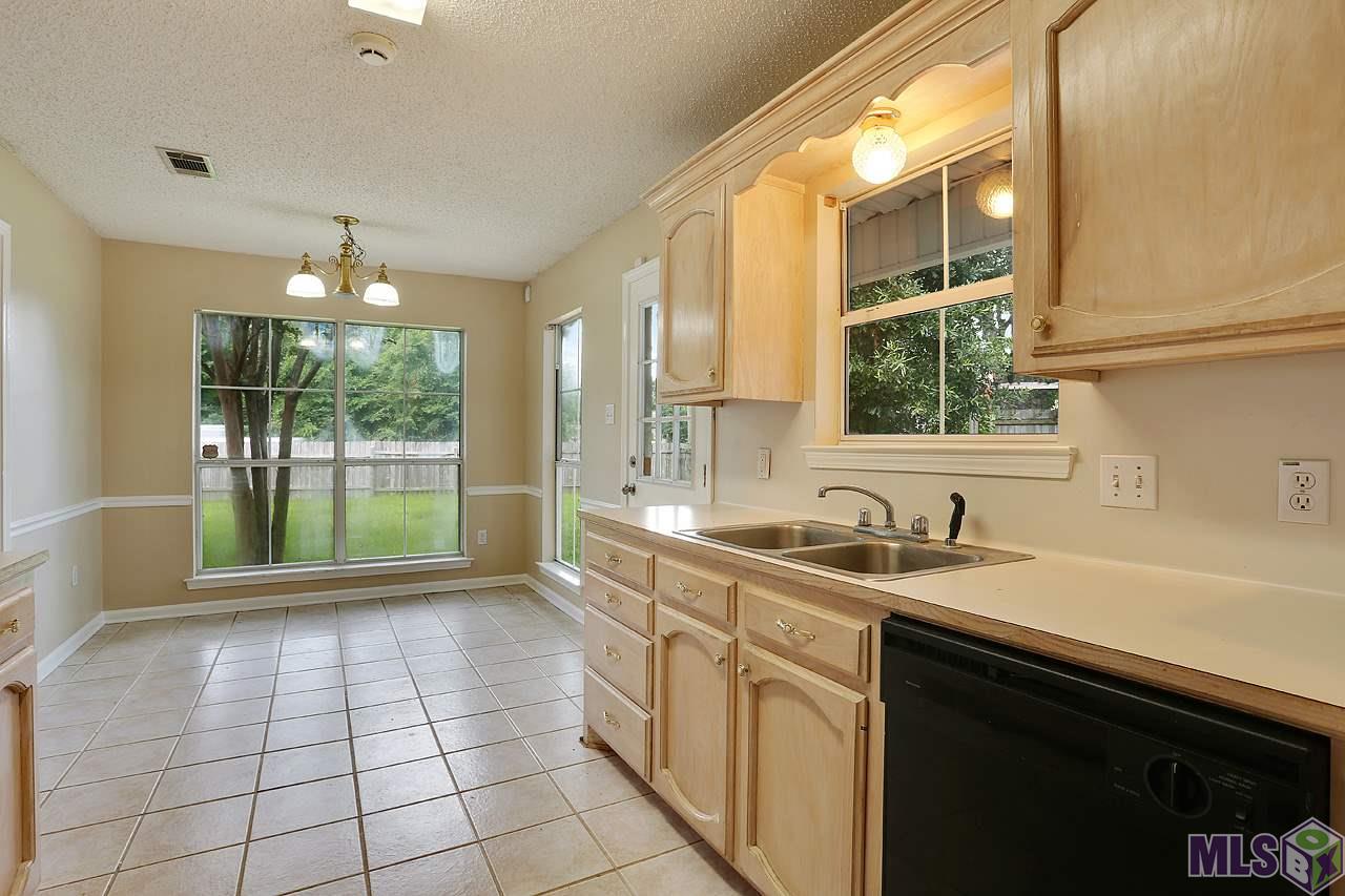 17848 Barrett Lane Baton Rouge, LA 70817 - Photo 5 of 6