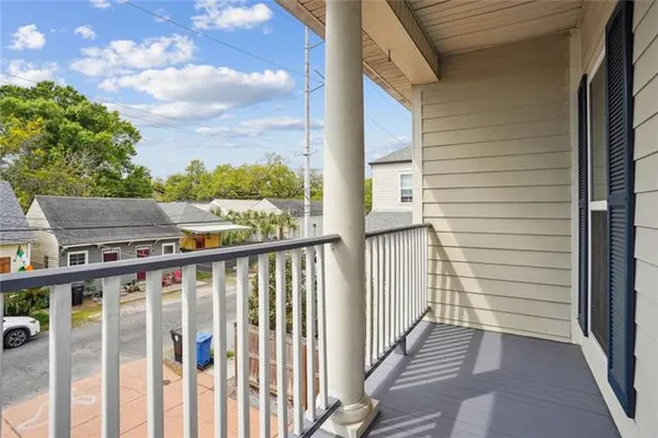 $2,900 | 4323 Annunciation Street, New Orleans, LA 70115