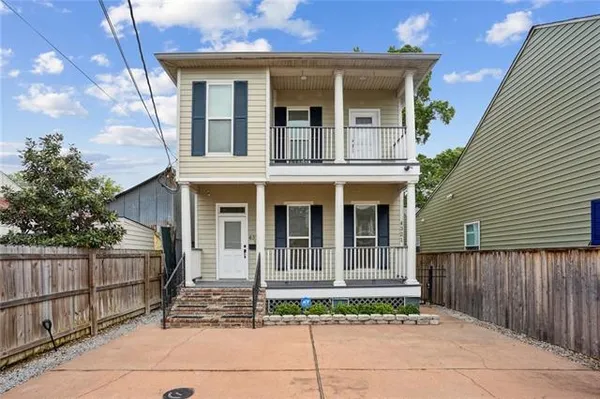 $2,900 | 4323 Annunciation Street, New Orleans, LA 70115