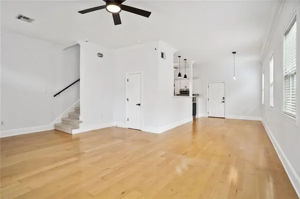 $2,900 | 4323 Annunciation Street, New Orleans, LA 70115