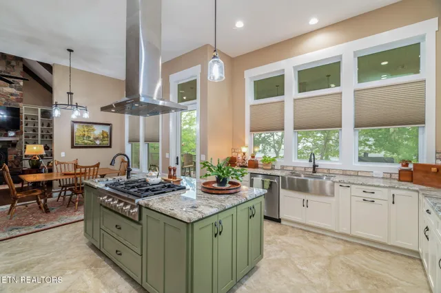 $2,400,000 | 111 Crane Pointe, Rockwood, TN 37854