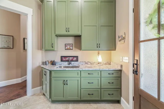 $2,400,000 | 111 Crane Pointe, Rockwood, TN 37854