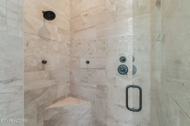 $2,400,000 | 111 Crane Pointe, Rockwood, TN 37854