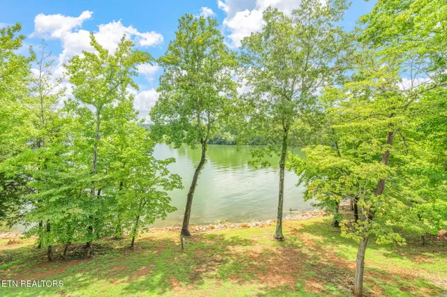 $2,400,000 | 111 Crane Pointe, Rockwood, TN 37854