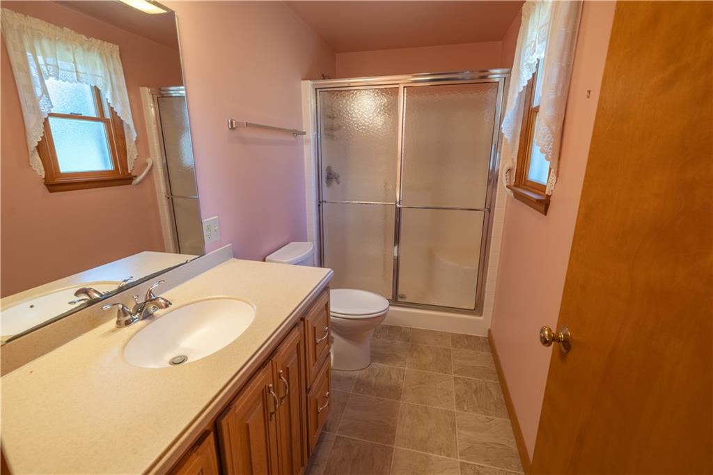 5425 Turner Road Gibsonia, PA 15044 - Photo 13 of 27 Walk-in Shower Stall