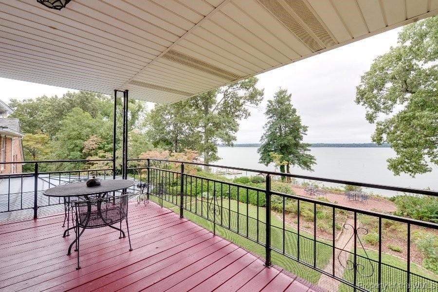 1708 Tyndall Point Road Gloucester Point, VA 23062 - Photo 27 of 38 Gallery Image 27
