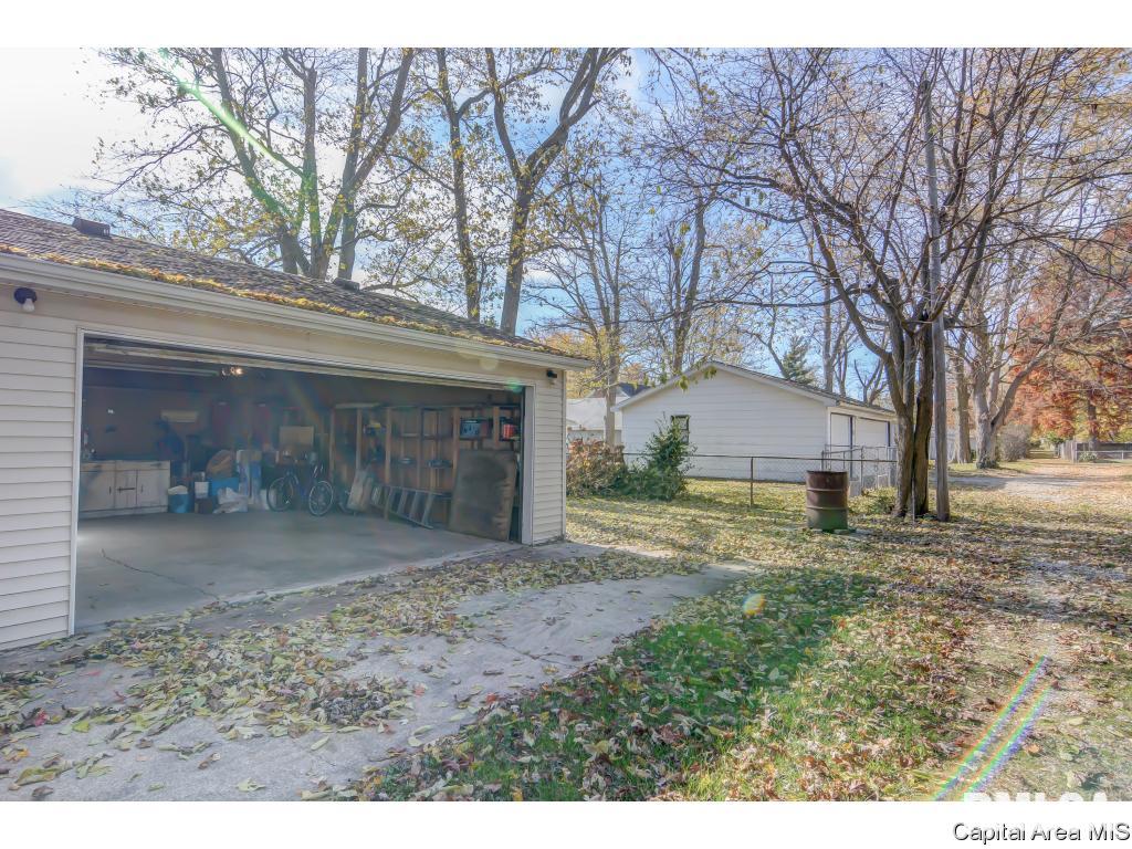 911 Rutledge Street Pawnee, IL 62558 - Photo 34 of 36