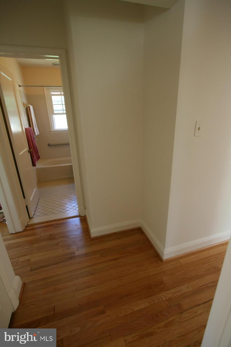3313 Acton Road Baltimore, MD 21234 - Photo 8 of 20 Hallway