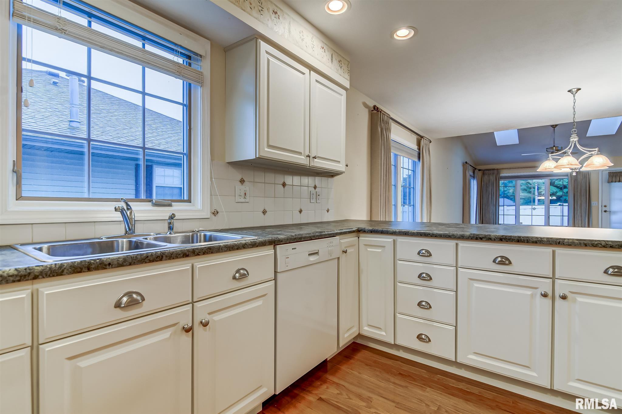 3224 Red Oak Lane Springfield, IL 62712 - Photo 13 of 34