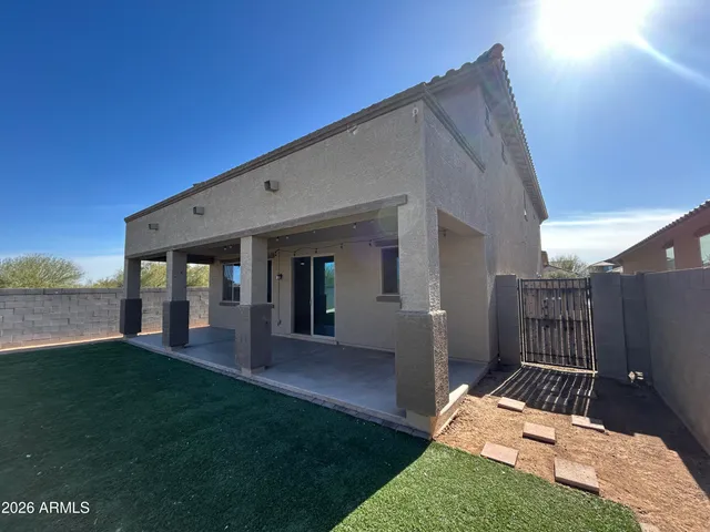 $2,600 | 17922 West Tina Lane, Surprise, AZ 85387