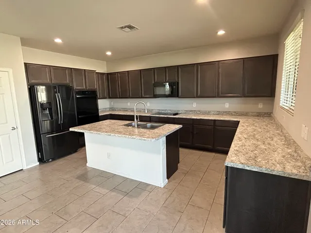 $2,600 | 17922 West Tina Lane, Surprise, AZ 85387