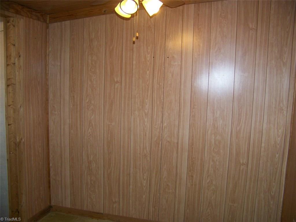 1031 Anderson Road Siloam, NC 27047 - Photo 8 of 15 Gallery Image 8