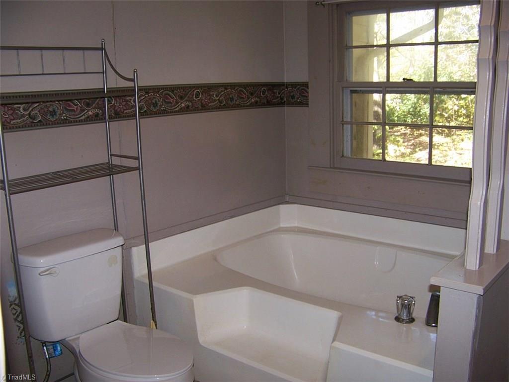 1031 Anderson Road Siloam, NC 27047 - Photo 10 of 15 Gallery Image 10