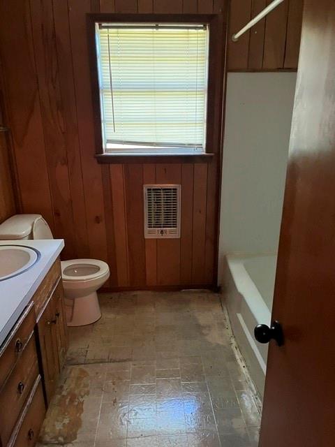 304 Sunset Street Roxton, TX 75477 - Photo 10 of 31 a bathroom with a toilet and a sink