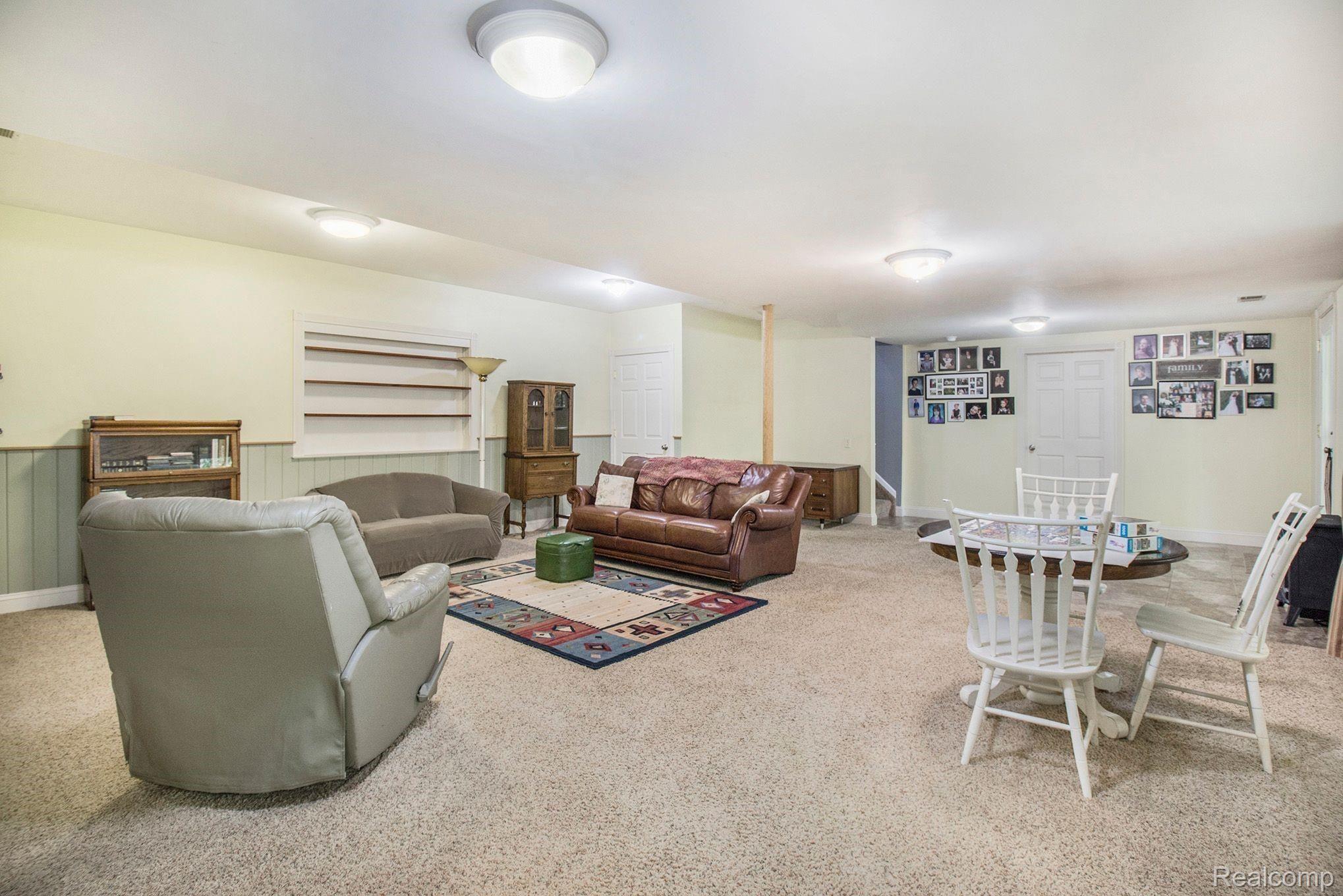 3361 Gentry Road Howell, MI 48843 - Photo 34 of 47 1kHki4Gw.jpeg