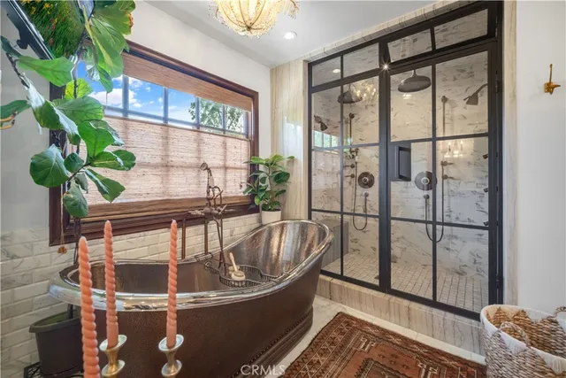 $6,350,000 | 5558 Hoback Glen Road, Hidden Hills, CA 91302