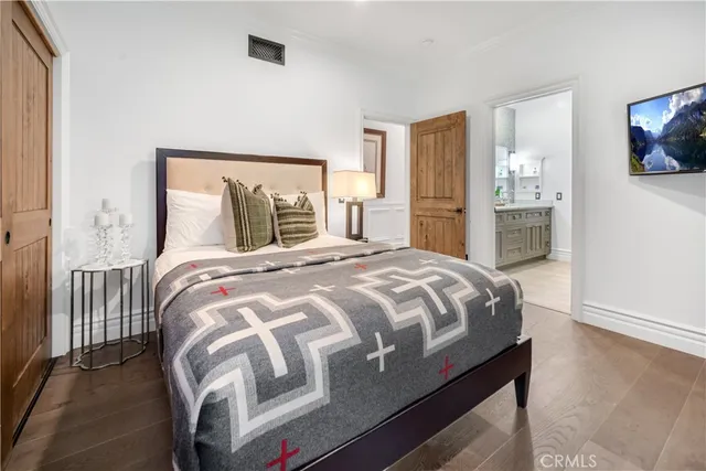 $6,350,000 | 5558 Hoback Glen Road, Hidden Hills, CA 91302