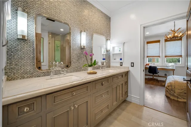 $6,350,000 | 5558 Hoback Glen Road, Hidden Hills, CA 91302