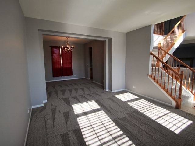 481 Windett Ridge Road Yorkville, IL 60560 - Photo 5 of 32