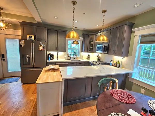 $3,950 | 106 Bridge Street, Unit 8, Salem, MA 01970