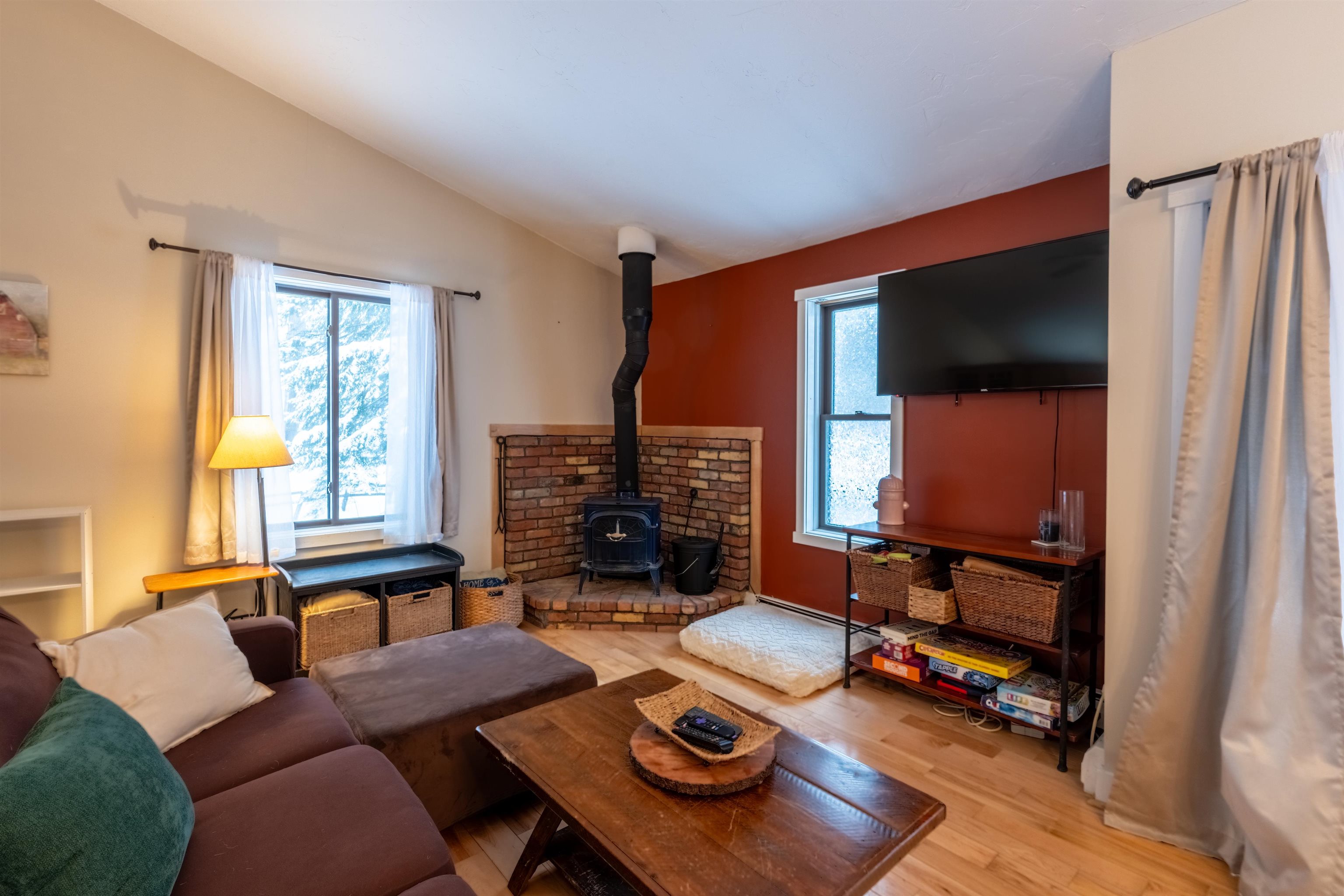1299 Quechee Main Street, Unit 2E Hartford, VT 05059 - Photo 10 of 22