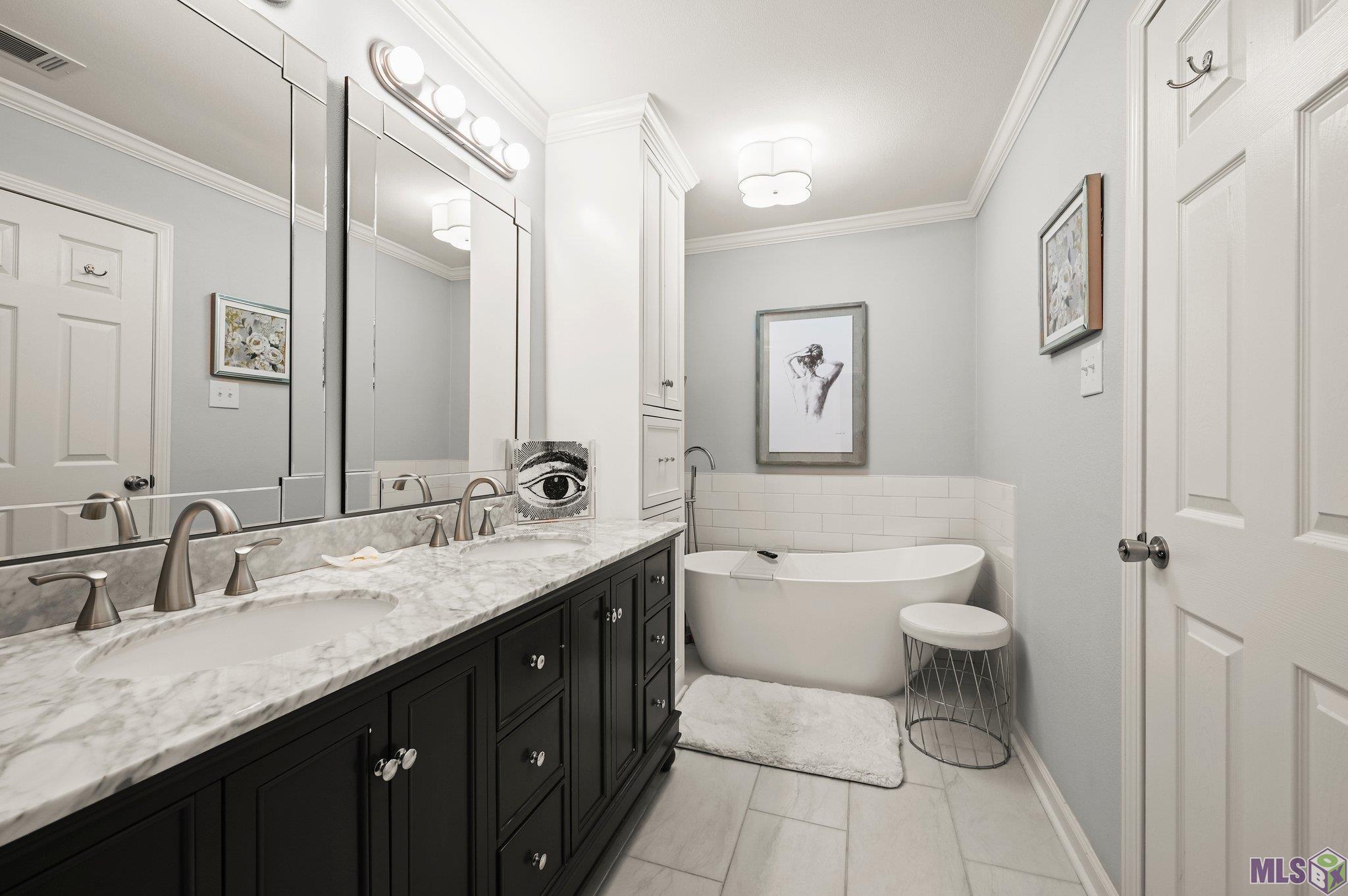 7726 Lew Hoad Avenue Baton Rouge, LA 70810 - Photo 23 of 36 Primary Bathroom