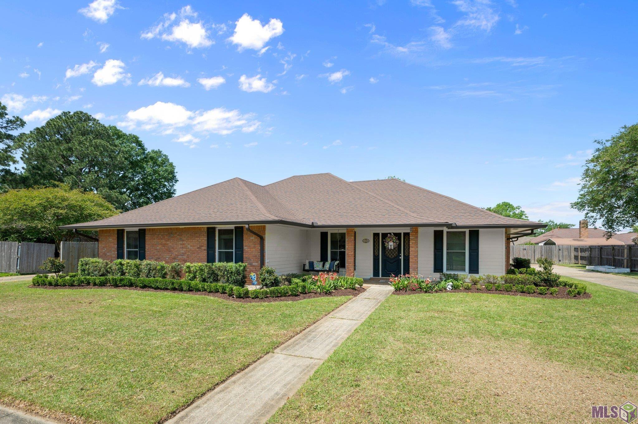 7726 Lew Hoad Avenue Baton Rouge, LA 70810 - Photo 3 of 36 Gallery Image 3
