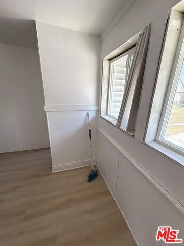 $1,599,000 | 2320 West 25th Street, Los Angeles, CA 90018