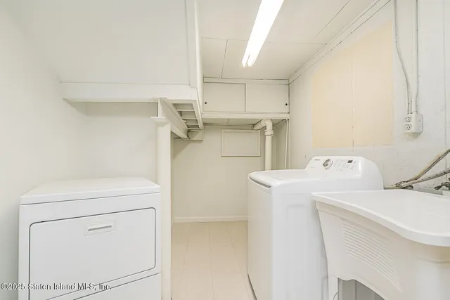 $879,000 | 141 North Pine Terrace | Annadale