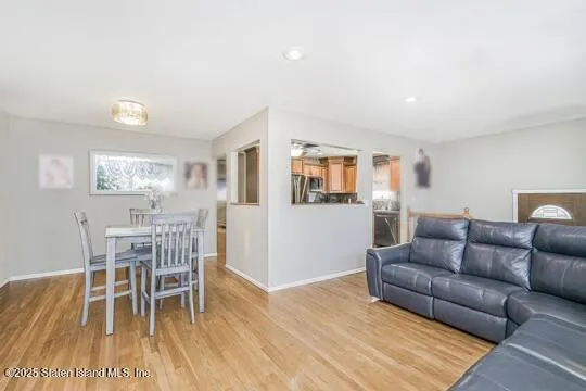 $879,000 | 141 North Pine Terrace | Annadale